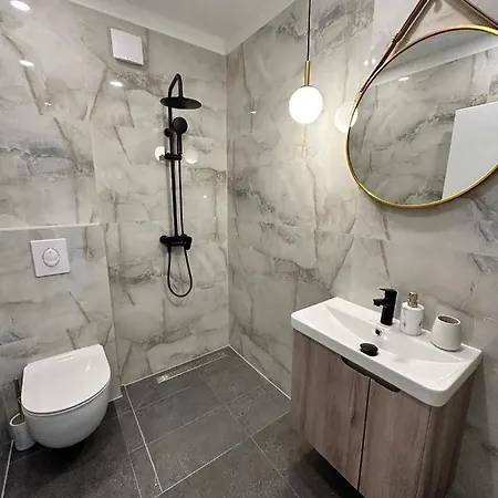 Olive View Apartman *