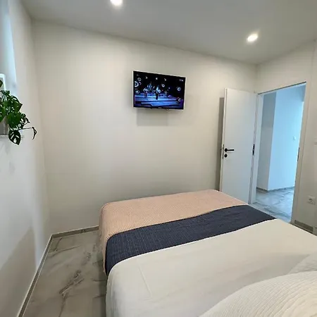 Olive View - Pet Friendly Brela