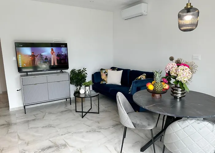 Olive View - Pet Friendly Brela